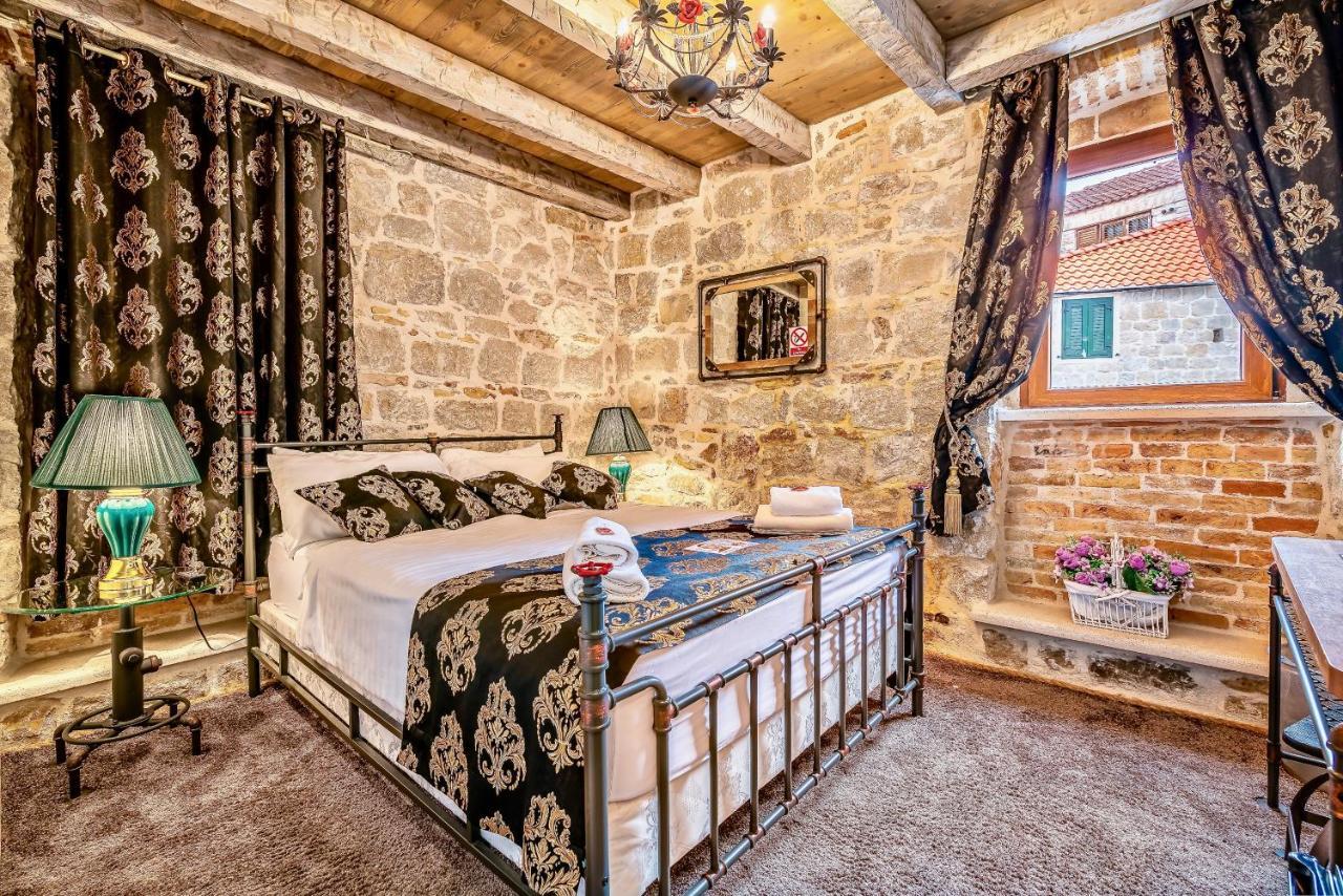 Historic Plaza Varos Split (Adults Only) 外观 照片