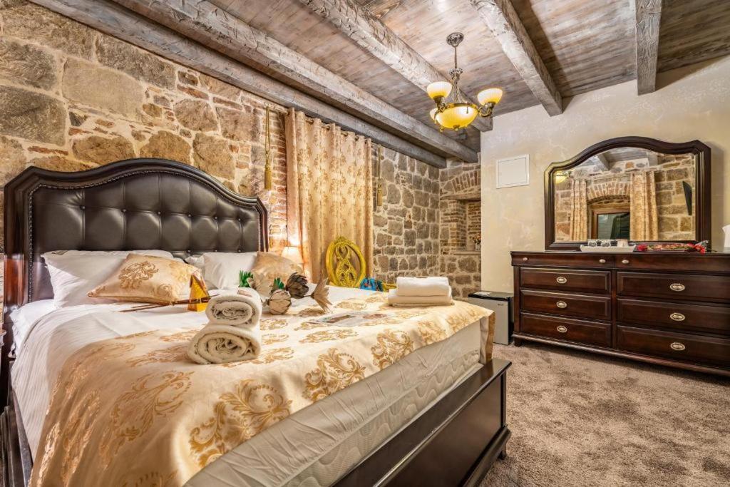 Historic Plaza Varos Split (Adults Only) 外观 照片