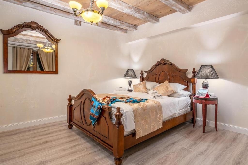 Historic Plaza Varos Split (Adults Only) 外观 照片